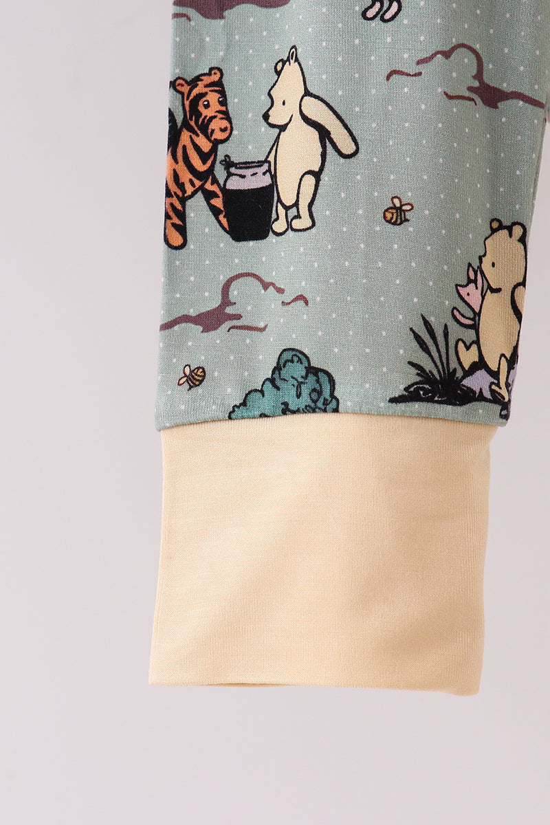 Green character bamboo pants set