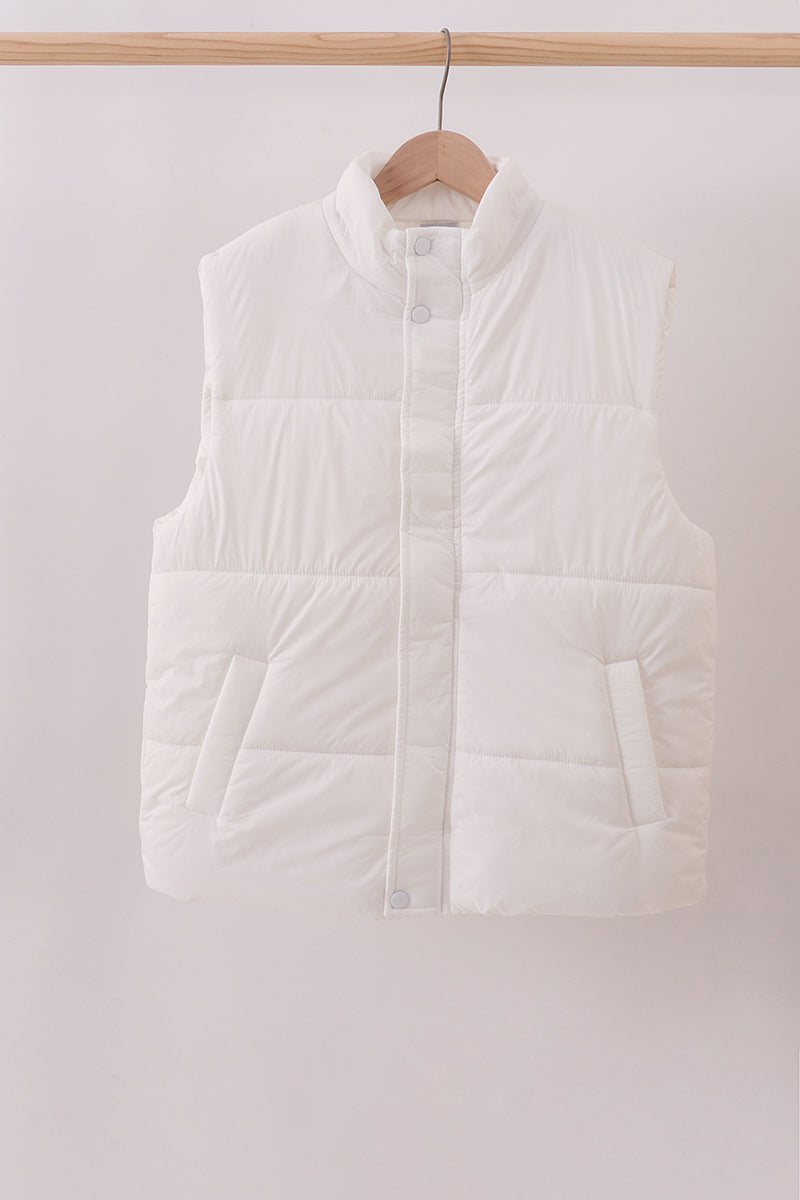White mom&me puffer vest