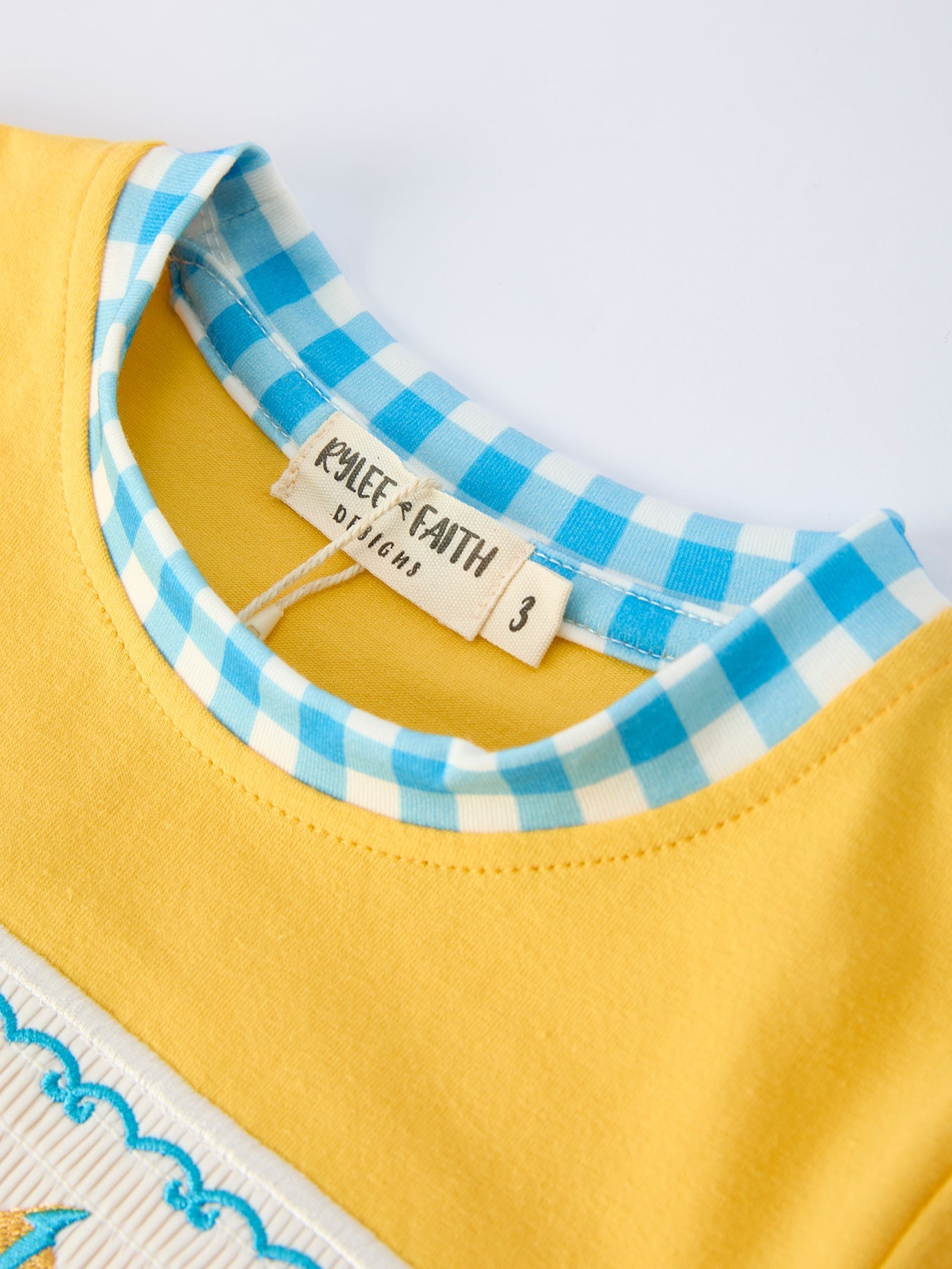 Fish Embroidery Smocking Plaid Boys'Set