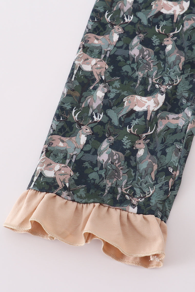 Camouflage hunting deer ruffle pants set