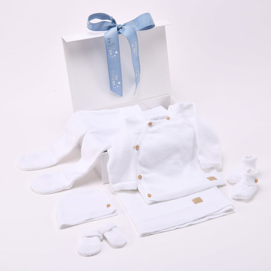 PETIT SWEENY | Baby White Organic Cotton Gift Set (6)